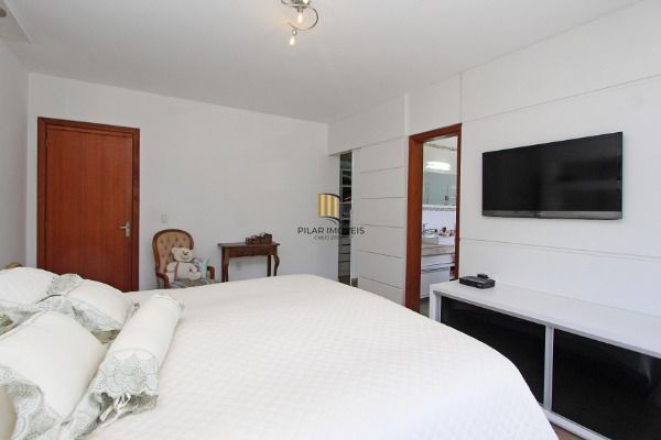 Casa para Venda - 236m², 5 dormitórios, sendo 4 suites, 2 vagas - Lagos De Nova Ipanema