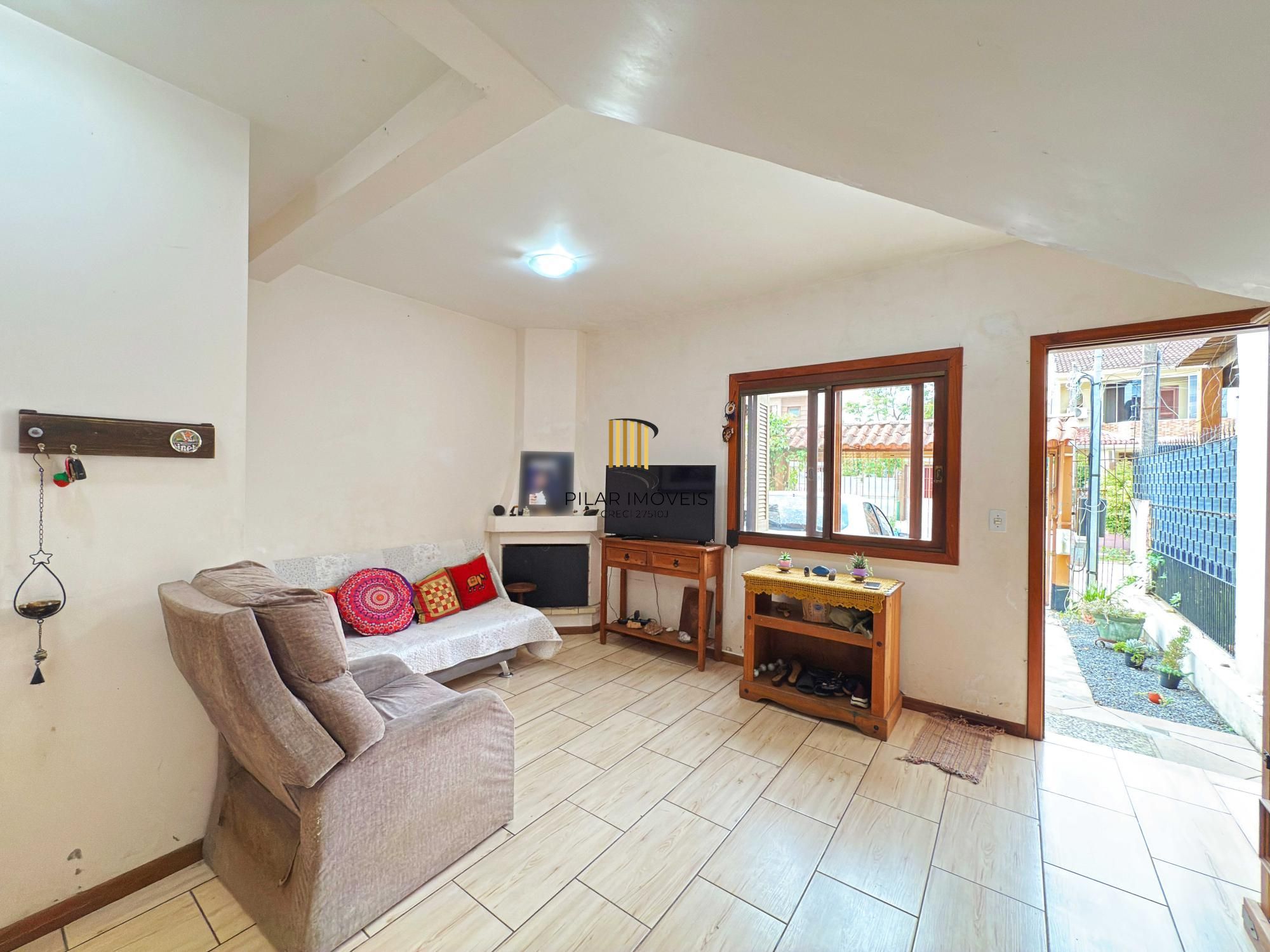 Sobrado 2 dormitórios no bairro Aberta dos Morros