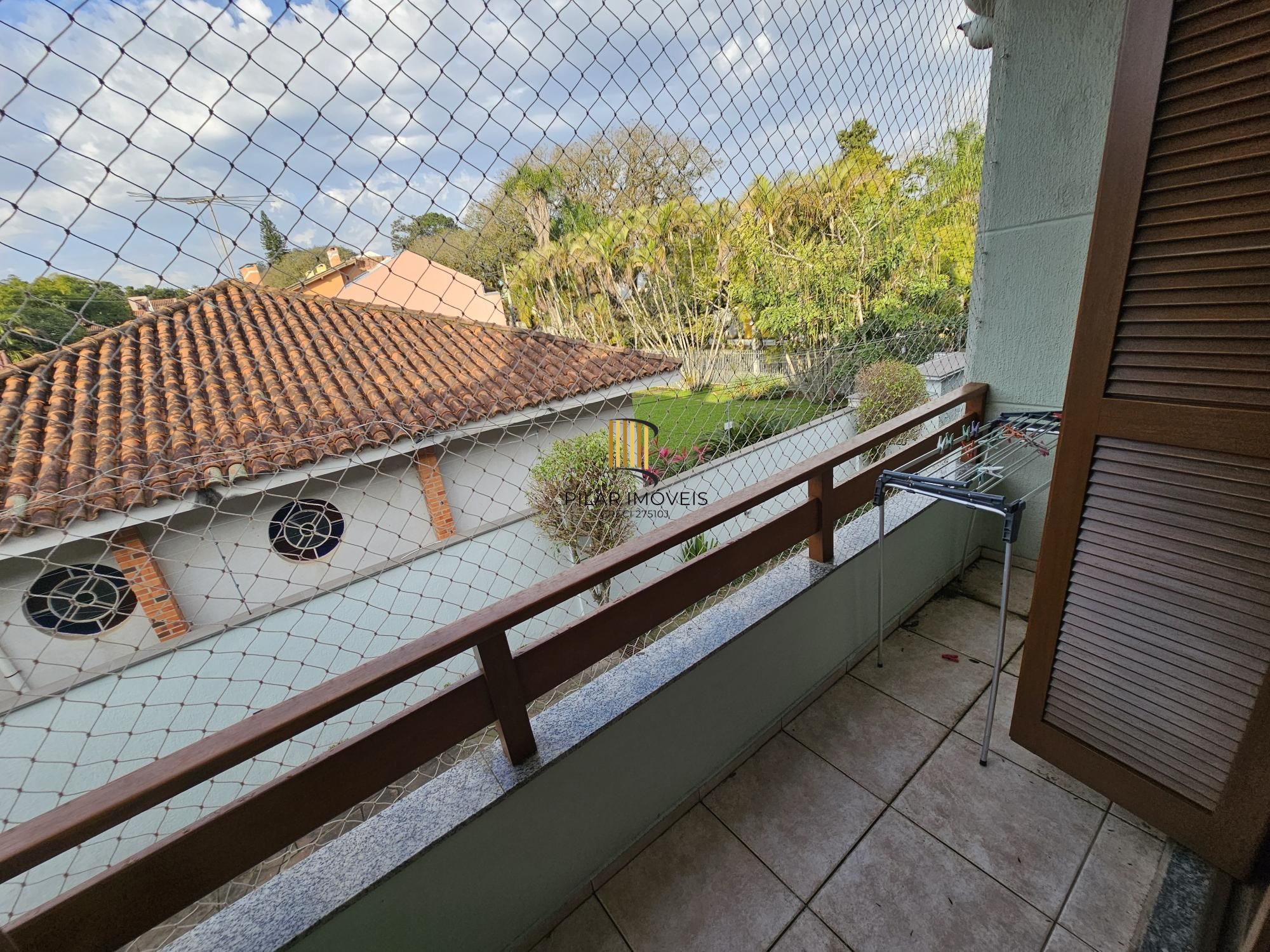 Casa 3 dormitórios + sótão em condomínio Jardim Isabel bairro Ipanema !