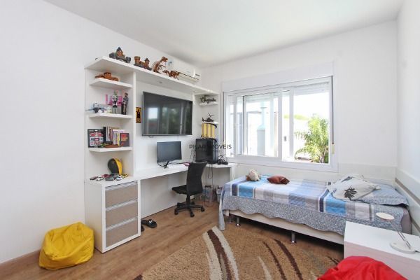 Casa para Venda - 236m², 5 dormitórios, sendo 4 suites, 2 vagas - Lagos De Nova Ipanema