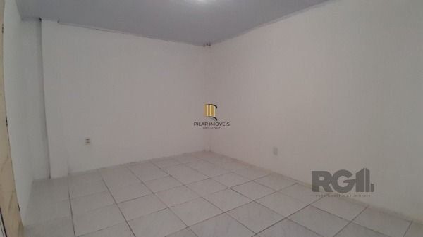 Casa em Porto Alegre, no bairro Restinga, com 2 dormitório(s), e 2 banheiros, à venda.
