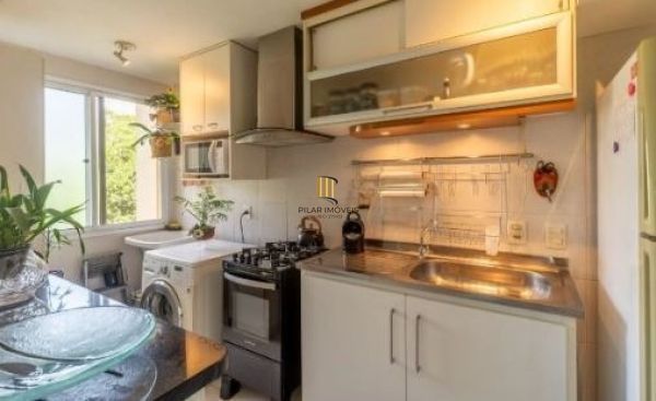 Apartamento em Porto Alegre, no bairro Santo Antônio, com 3 dormitório(s), e 3 banheiros, à venda.