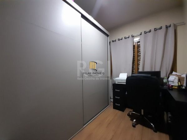 Casa para Venda - 62m², 2 dormitórios, 2 vagas - Hípica