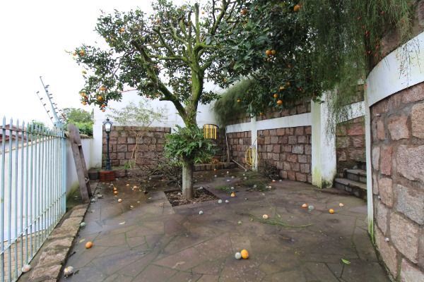 Casa para Venda - 300m², 3 dormitórios, sendo 1 suites, 2 vagas - Ipanema
