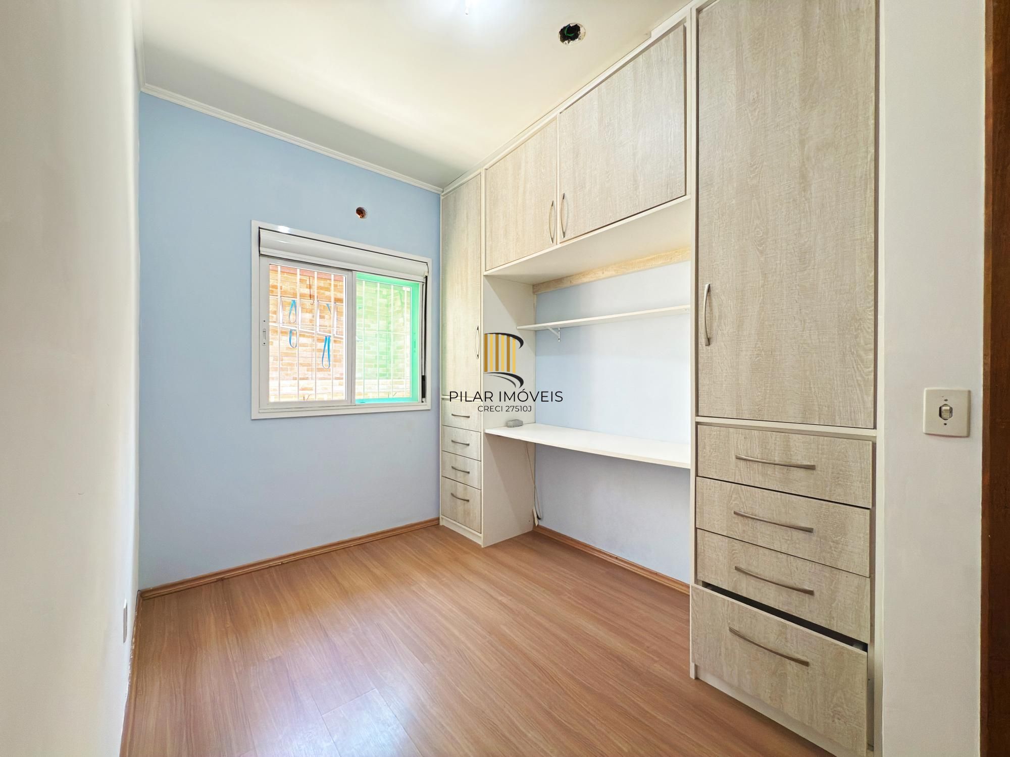 Casa Condominio em Porto Alegre, no bairro Aberta dos Morros, com 2 dormitório(s), e 2 banheiros, à venda.