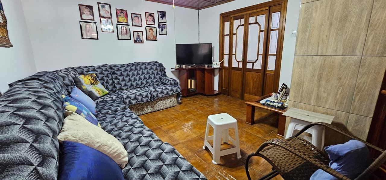 casa terrea 02 dormitorios  opção para 3 - bairro Restinga