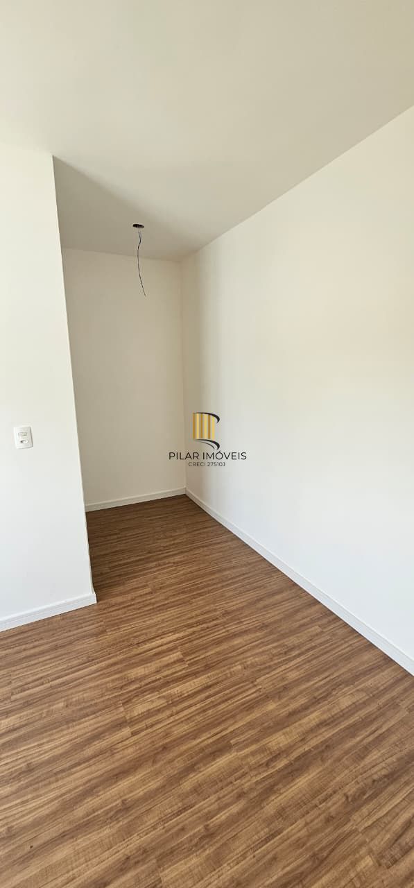 Casa Condominio em Porto Alegre, no bairro Hípica, com 3 dormitório(s), e 3 banheiros, à venda.