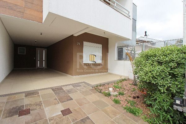 Casa para Venda - 150m², 4 dormitórios, sendo 2 suites  com uma no térreo, 2 vagas - Lagos De Nova Ipanema