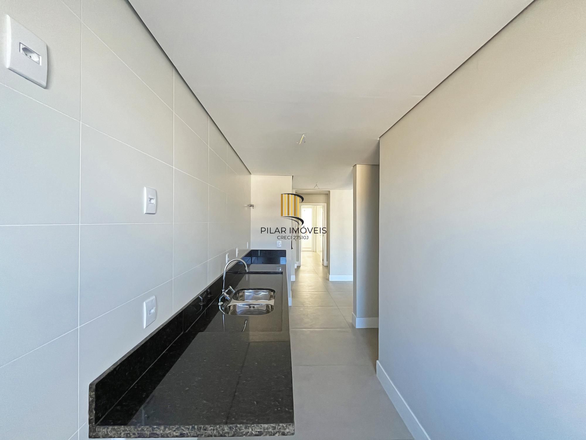 Apartamento com 3 dormitórios sendo 3 suíte á venda Bairro Cristal.