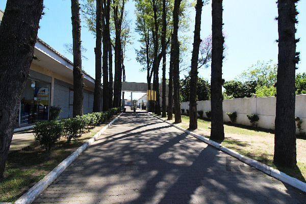 Casa Condominio em Porto Alegre, no bairro Hípica, com 3 dormitório(s), e 3 banheiros, à venda.