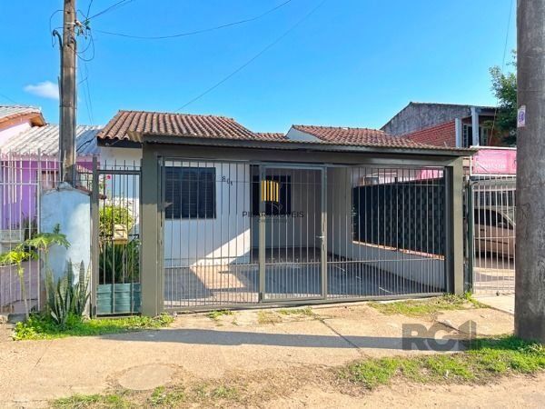 Casa em Porto Alegre, no bairro Restinga, com 2 dormitório(s), e 2 banheiros, à venda. - Pilar Imóveis