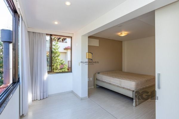 Casa Condominio em Porto Alegre, no bairro Jardim Isabel, com 3 dormitório(s), à venda.