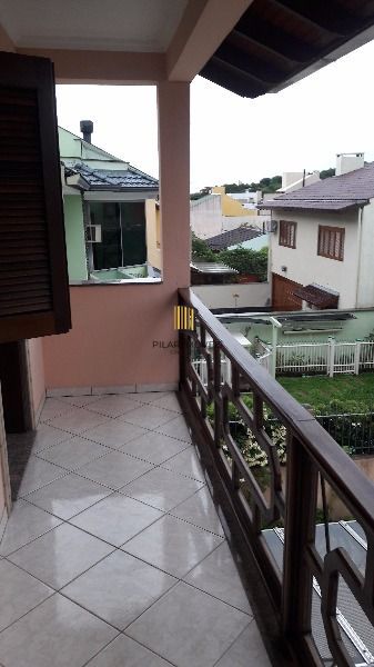 Casa para Venda - 300m², 3 dormitórios, sendo 3 suites, 4 vagas - Espirito Santo