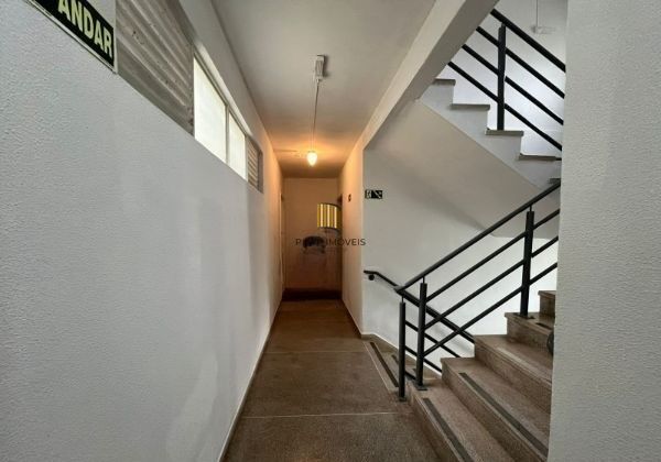 Apartamento 2 dormitórios, perto de todos recursos do bairro.