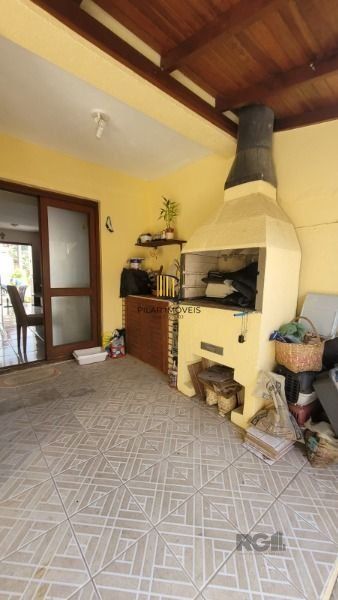 Casa Condominio em Porto Alegre, no bairro Hípica, com 2 dormitório(s), e 2 banheiros, à venda.