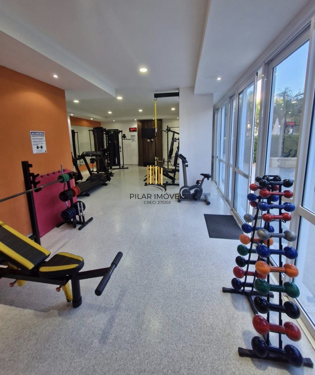 EXCELENTE APARTAMENTO à venda e também disponível para locação no coração do Bairro Tristeza. 2dorm. 1 suite, 70m2.
