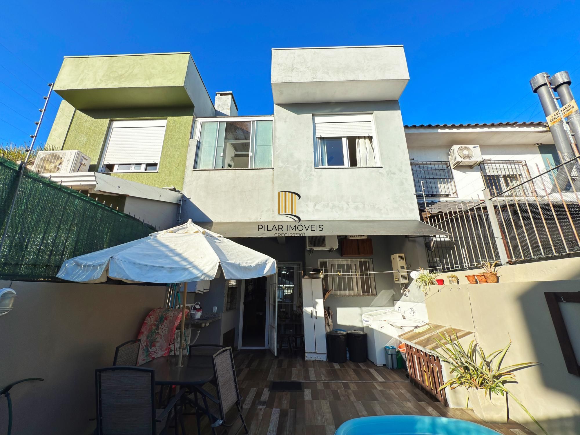 Casa para Venda - 138m², 3 dormitórios, sendo 1 suites, 2 vagas - Hípica