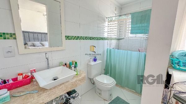 Casa para Venda - 137m², 3 dormitórios, sendo 1 suites, 3 vagas - Imperial Parque