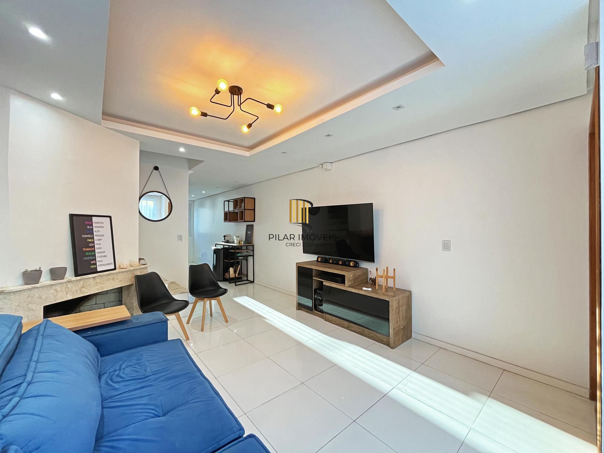 Casa 3 dormitórios no bairro Guarujá