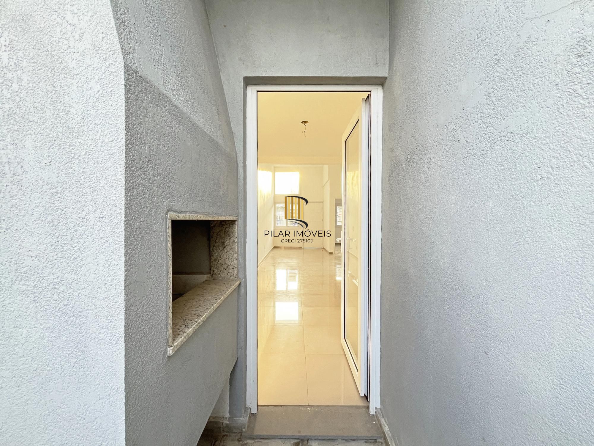 Casa de Condomínio 2 dormitórios no bairro Aberta dos Morros