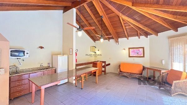 Casa Condominio em Porto Alegre, no bairro Espírito Santo, com 3 dormitório(s), e 3 banheiros, à venda.
