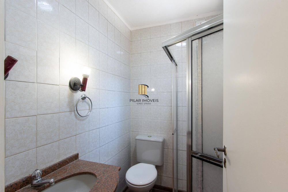 Casa 4 dormitórios no bairro Hípica