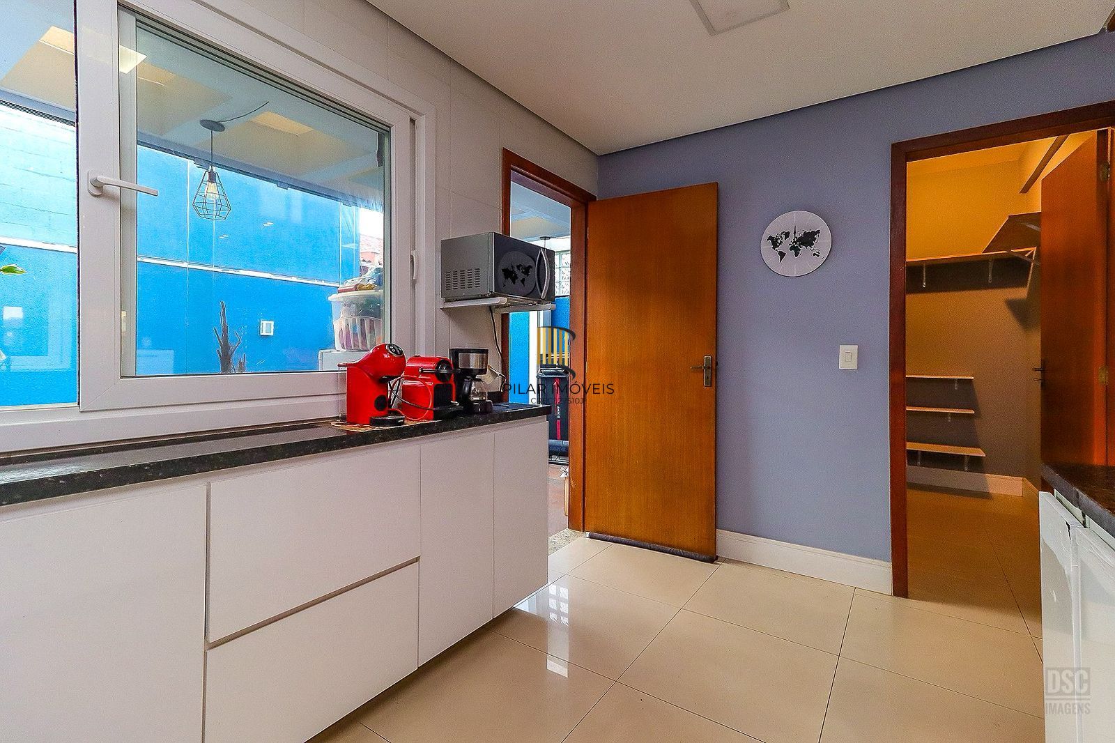 Casa em Porto Alegre, no bairro Hípica, com 3 dormitório(s), à venda.