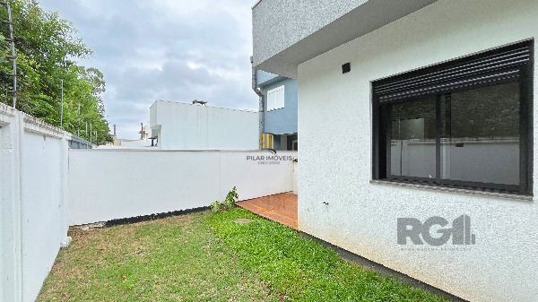 Casa Condominio em Porto Alegre, no bairro Hípica, com 3 dormitório(s), à venda.