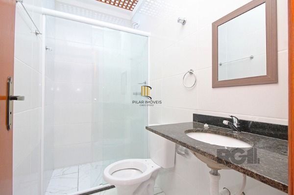 Casa para Venda - 79m², 2 dormitórios, sendo 2 suites, 2 vagas - Portal do Guarujá