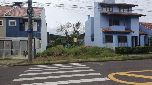 Terreno em Porto Alegre, no bairro Espírito Santo, à venda.