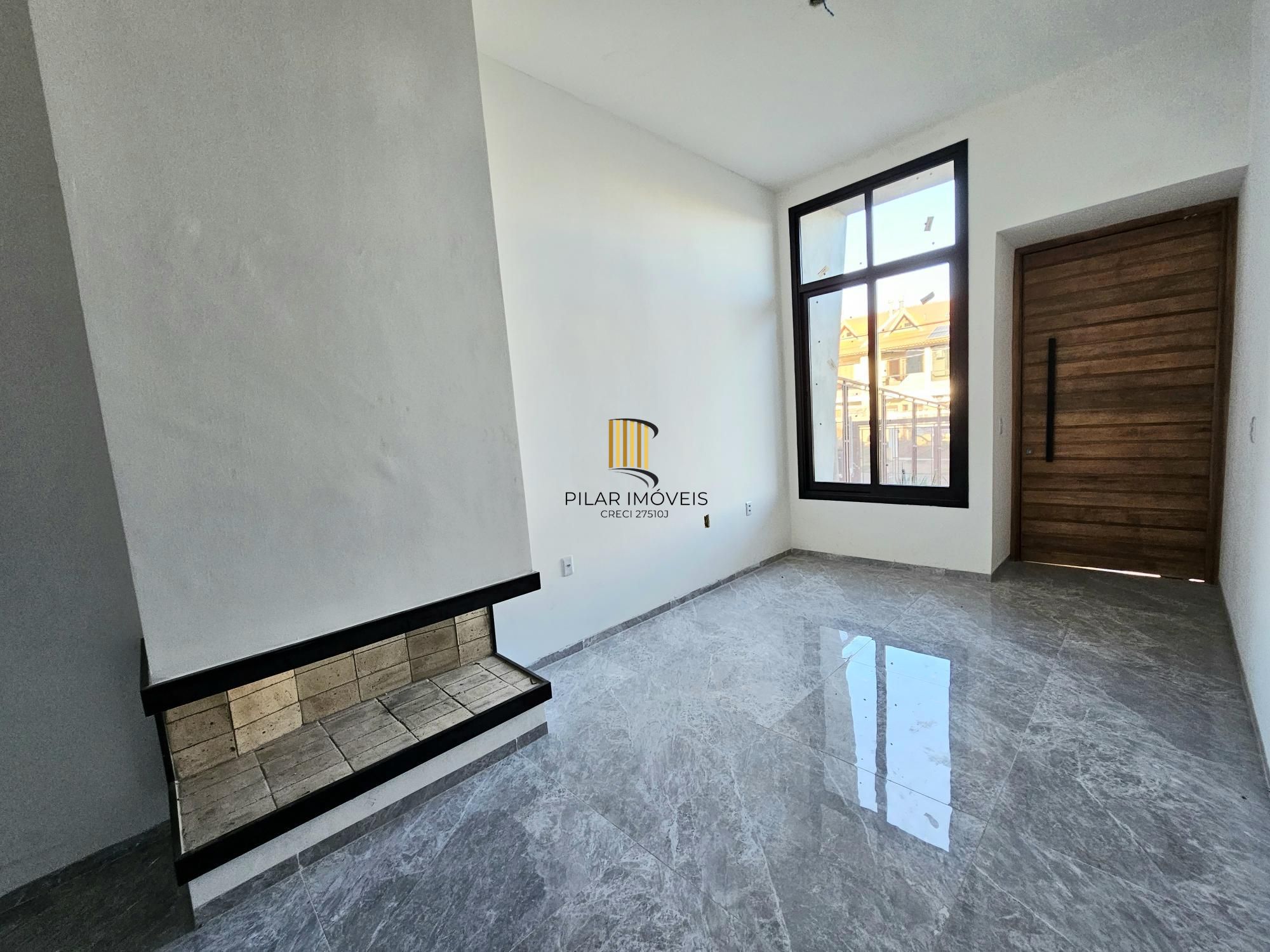 Casa 3 dormitórios no bairro Hípica