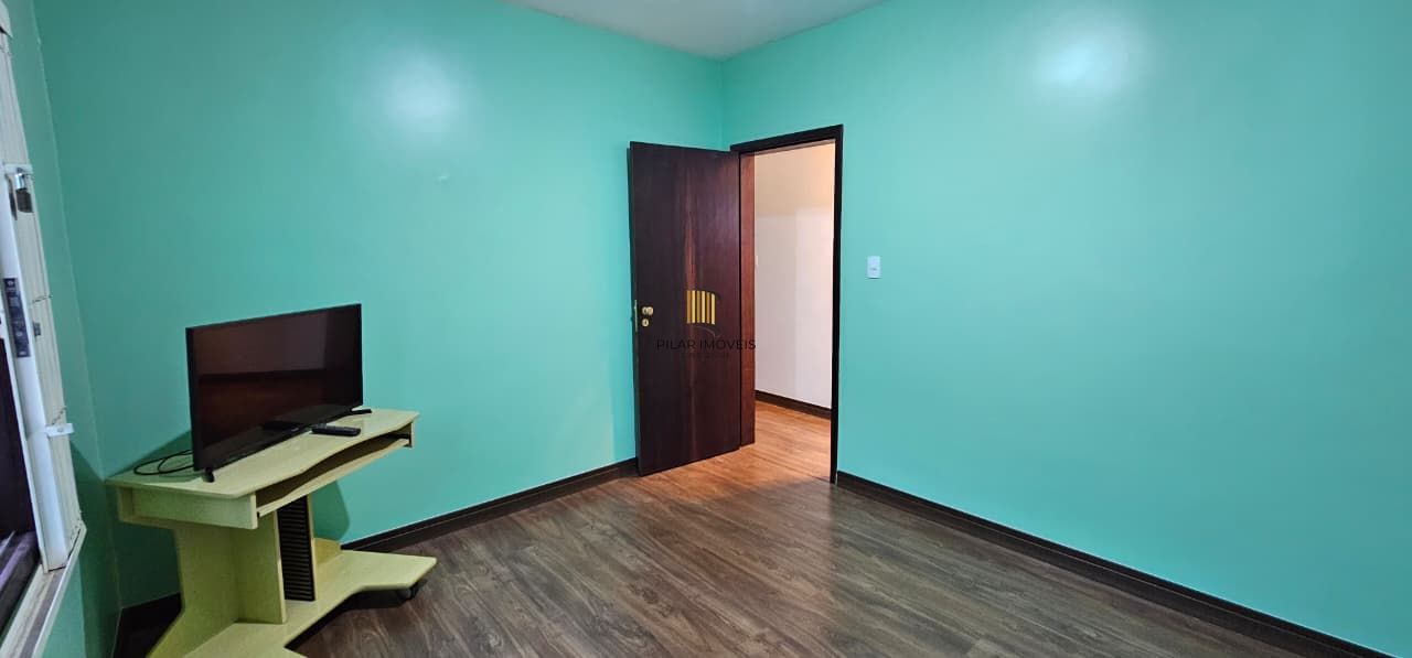 Excelente casa térrea zona sul de Porto Alegre, com 191m² - totalmente reformada