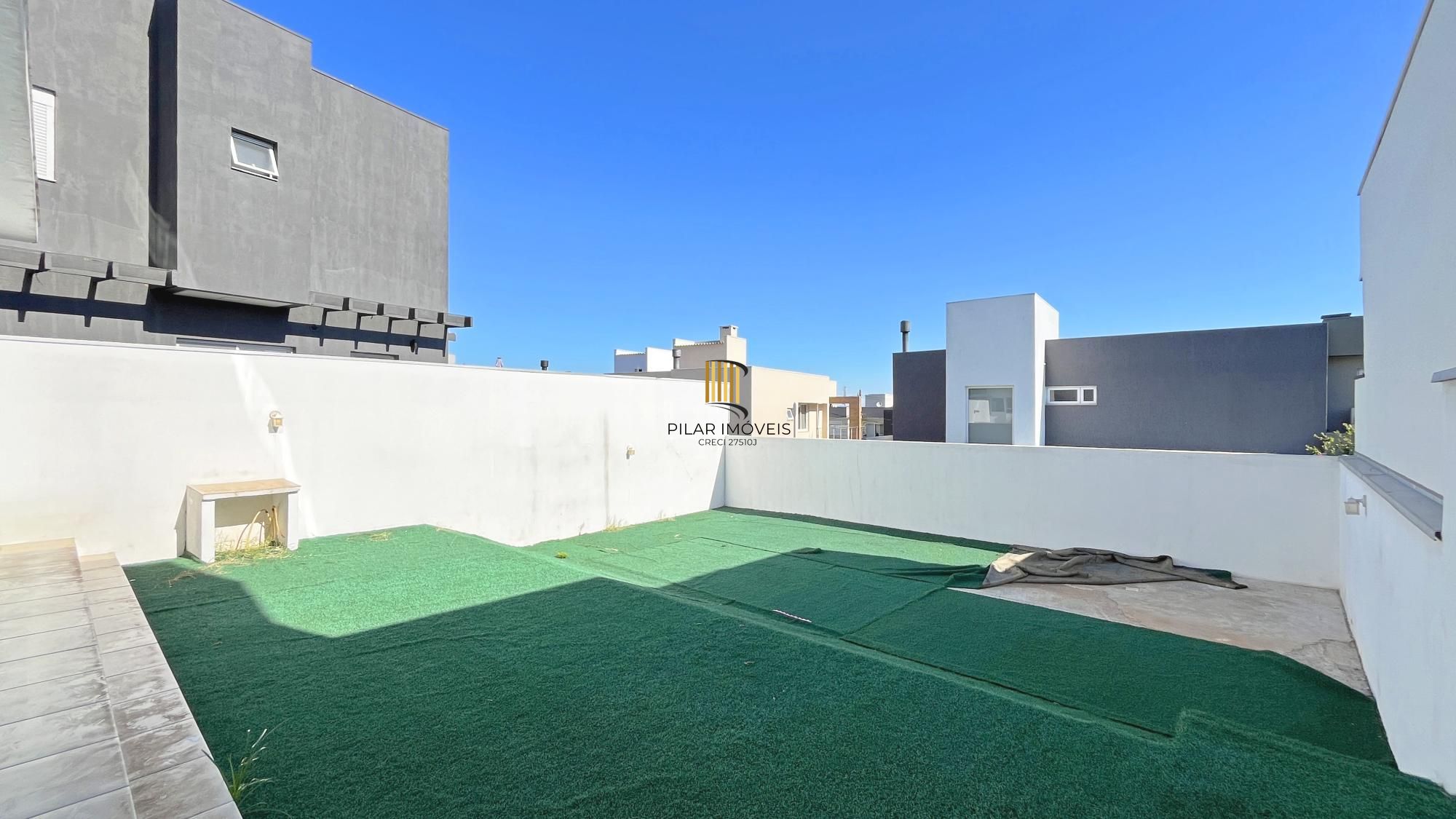 Casa de Condomínio 3 dormitórios no bairro Hípica