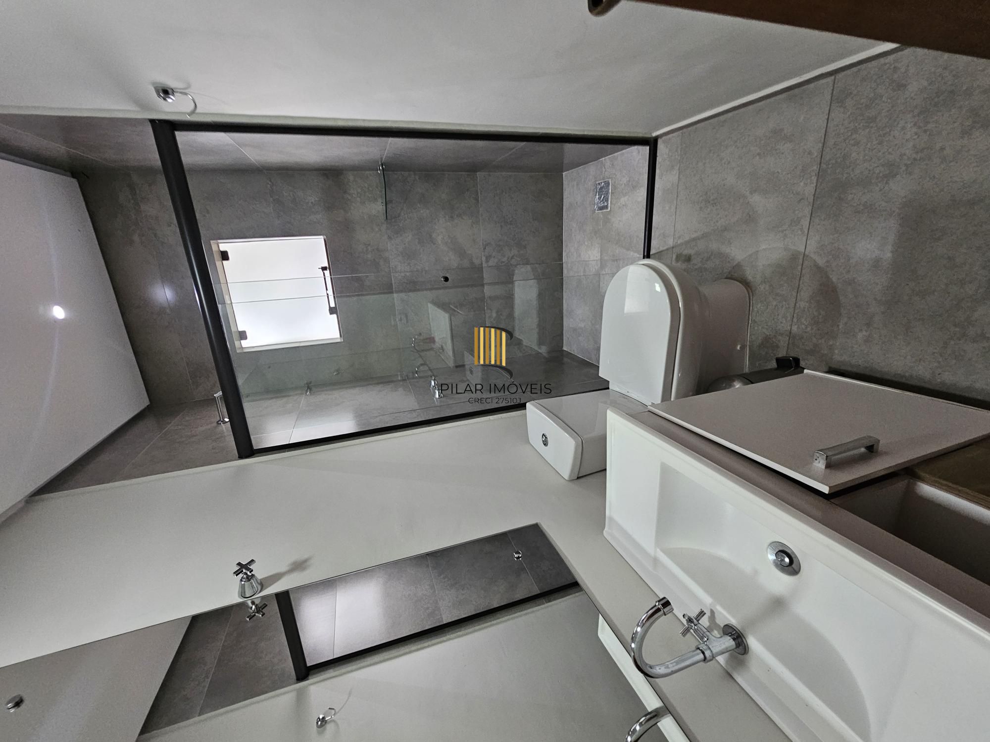 Casa térrea mobiliada 2 suítes com ar condicionado, churrasqueira, lareira  e pátio próximo ao Zaffari da Hípica !