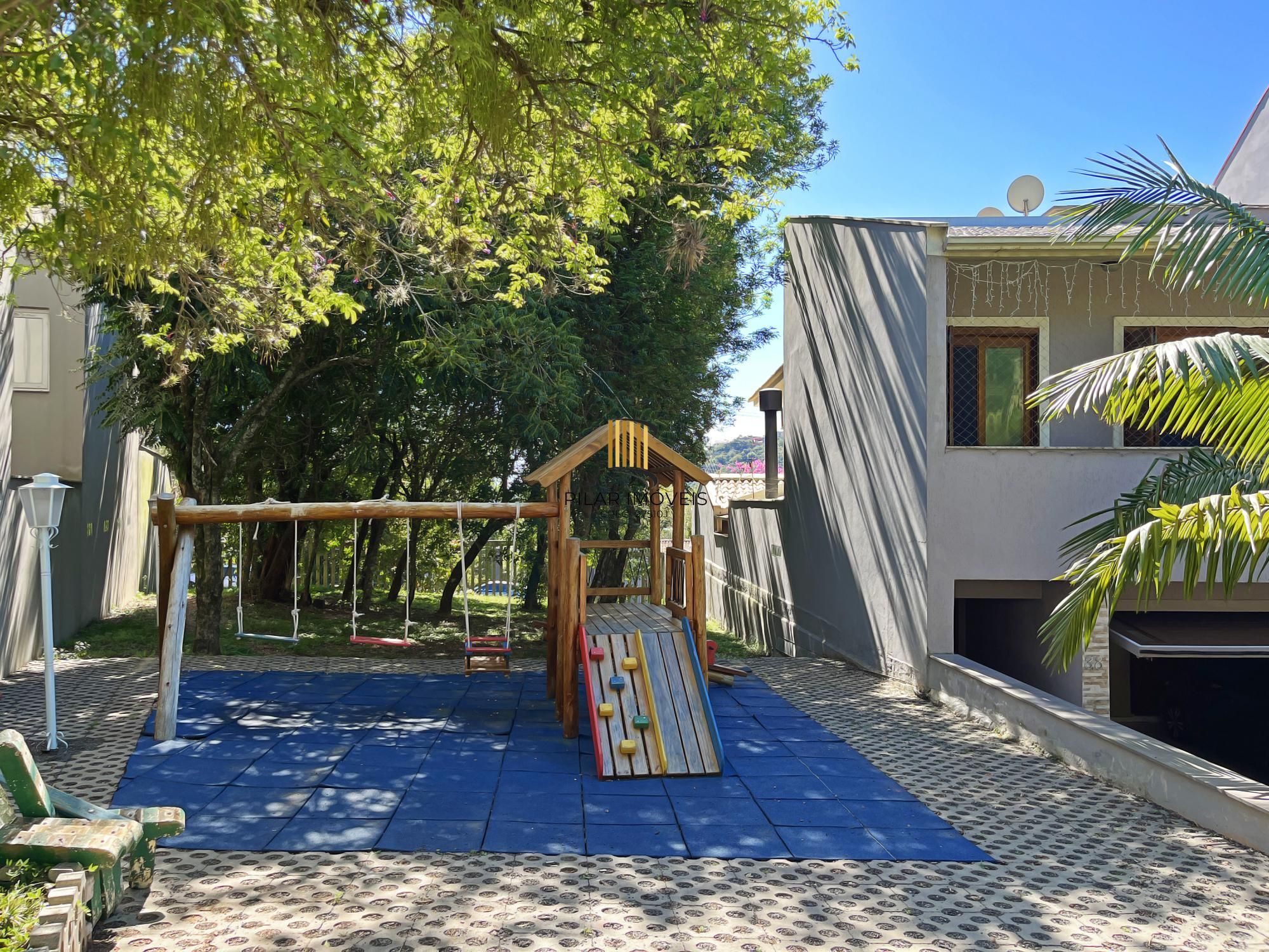 Casa de Condomínio 3 dormitórios no bairro Vila Nova
