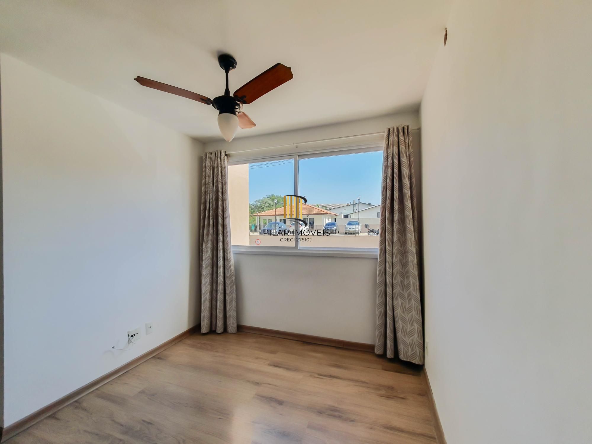 Apartamento em Porto Alegre, no bairro Vila Nova, com 2 dormitório(s), e 2 banheiros, à venda.