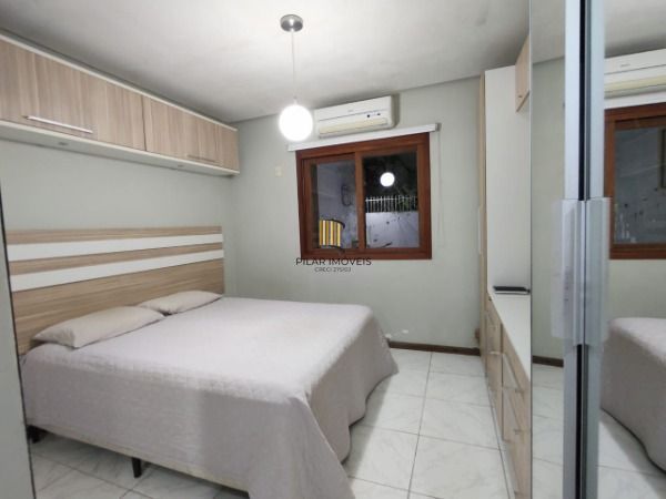 Casa 2 dormitórios no bairro Hípica