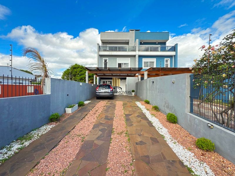 Casa com vista para o Rio e 3 dormitórios