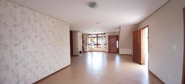 Casa para Venda - 239m², 5 dormitórios, sendo 1 suites, 4 vagas - Hípica
