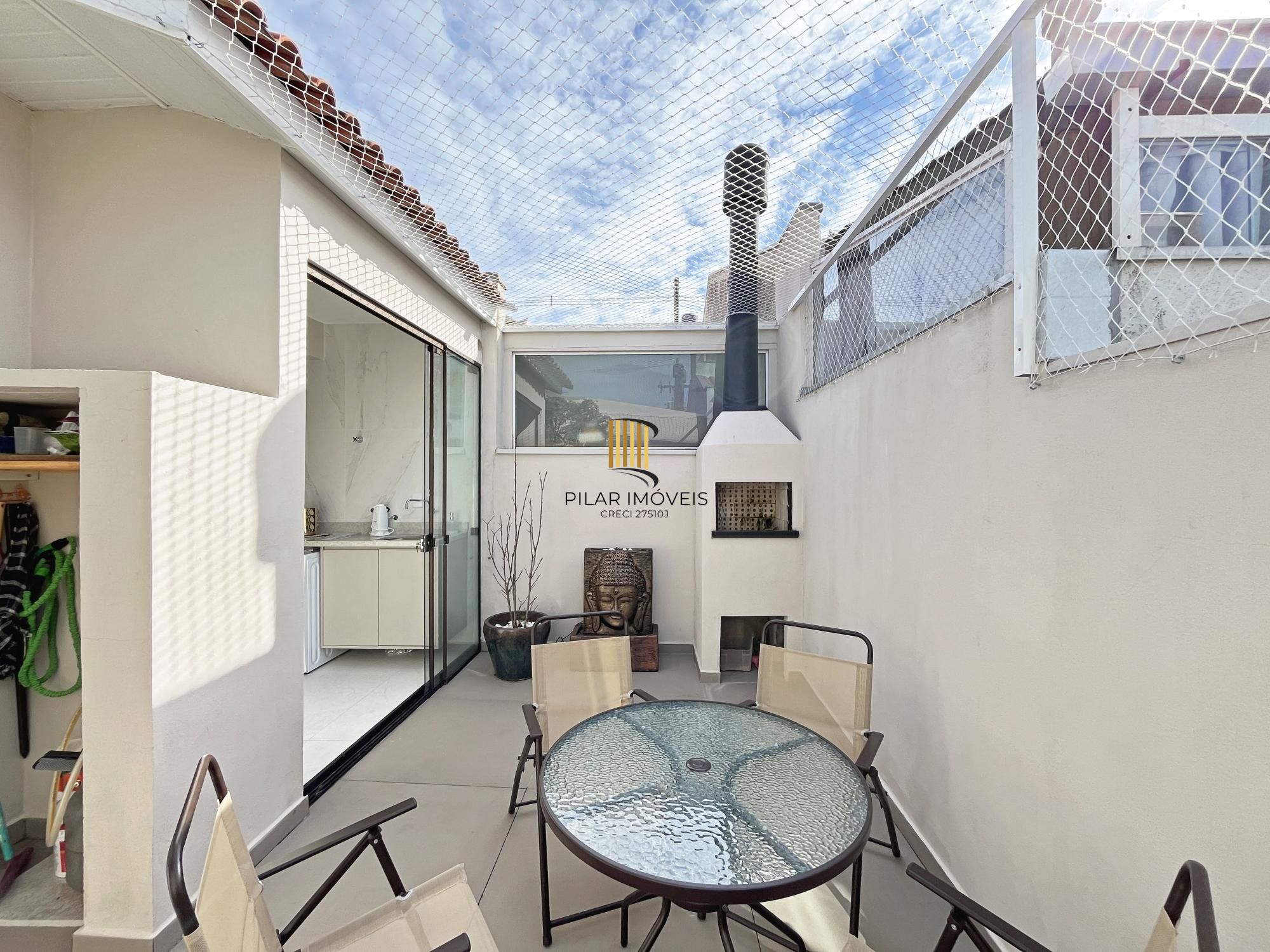 Casa de Condomínio 2 dormitórios no bairro Hípica