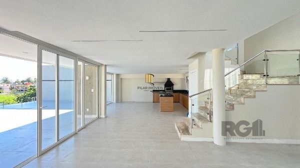 Casa Condominio em Porto Alegre, no bairro Hípica, com 3 dormitório(s), e 3 banheiros, à venda.