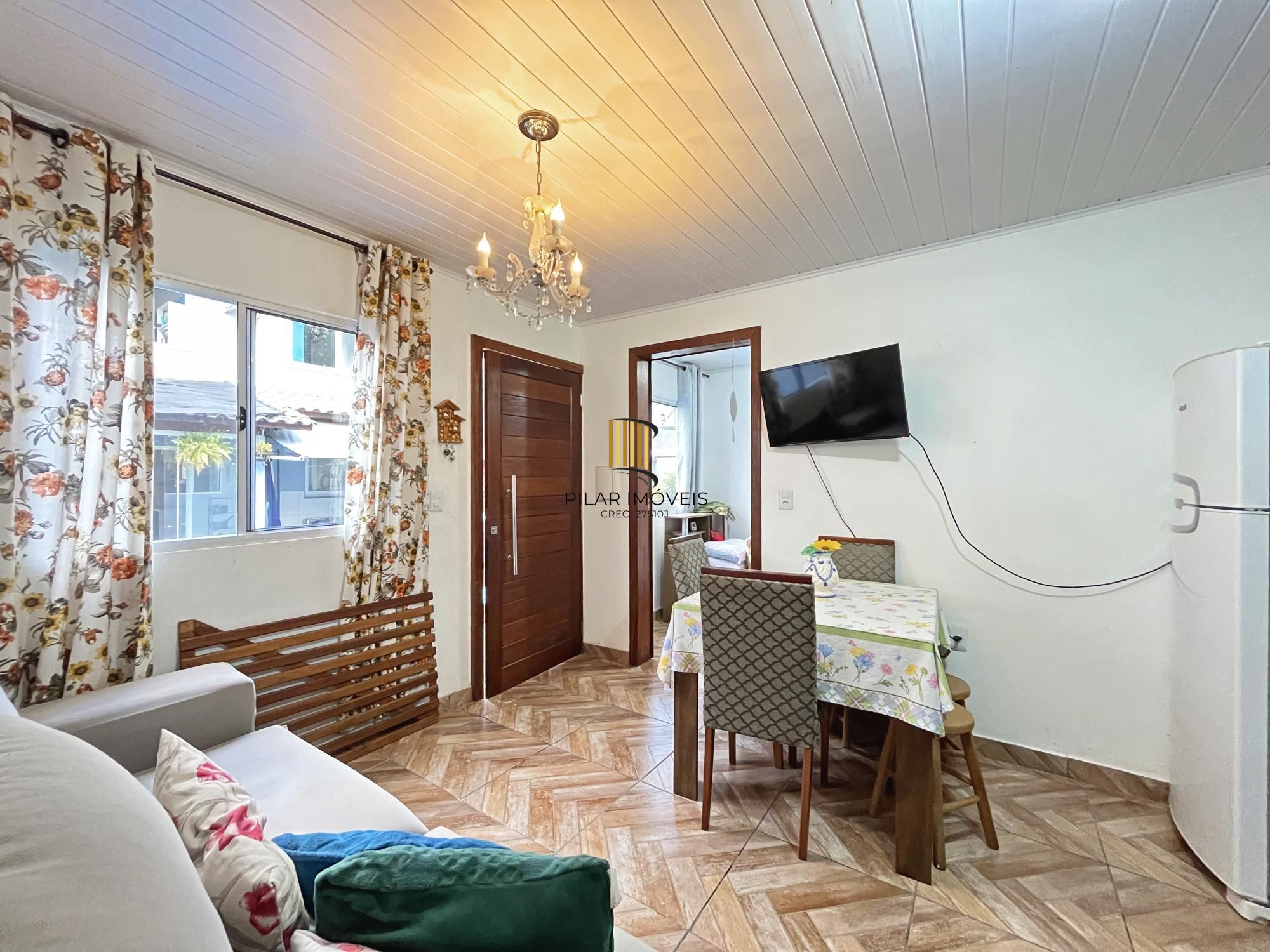 Casa 4 dormitórios no bairro Hípica