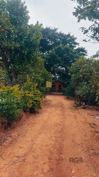 Area em Porto Alegre, no bairro Restinga, à venda.