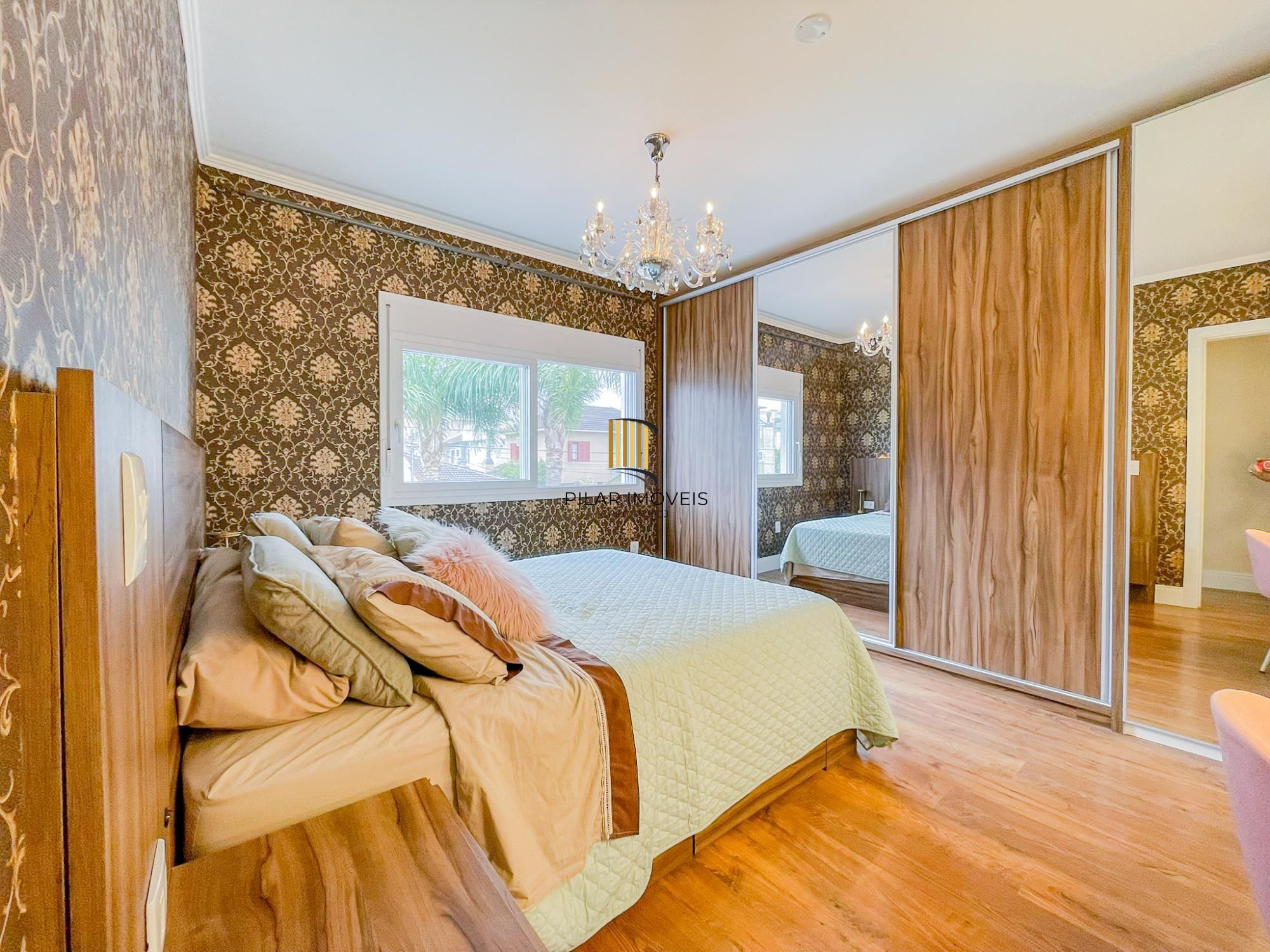 Sobrado Alto Padrão 3 dormitórios 4 vagas garagem, no Lagos de Nova Ipanema