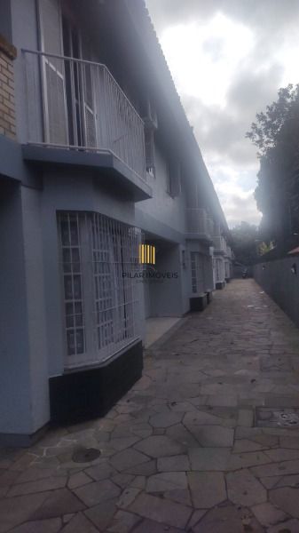 Casa Condominio em Porto Alegre, no bairro Tristeza, com 3 dormitório(s), e 3 banheiros, à venda.