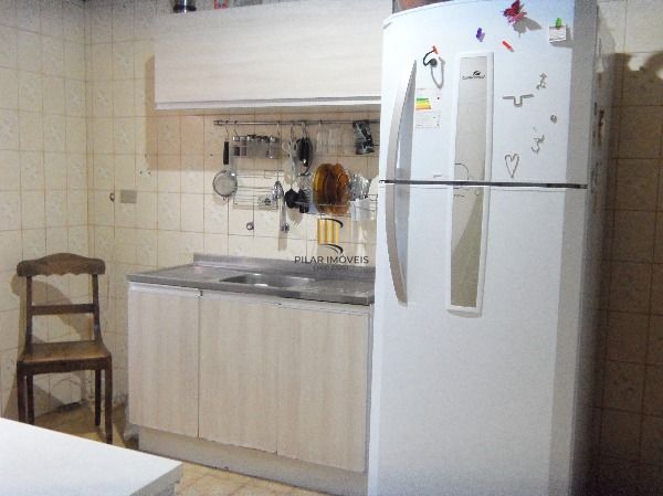 Casa para Venda - 275m², 4 dormitórios, 2 vagas - Guarujá