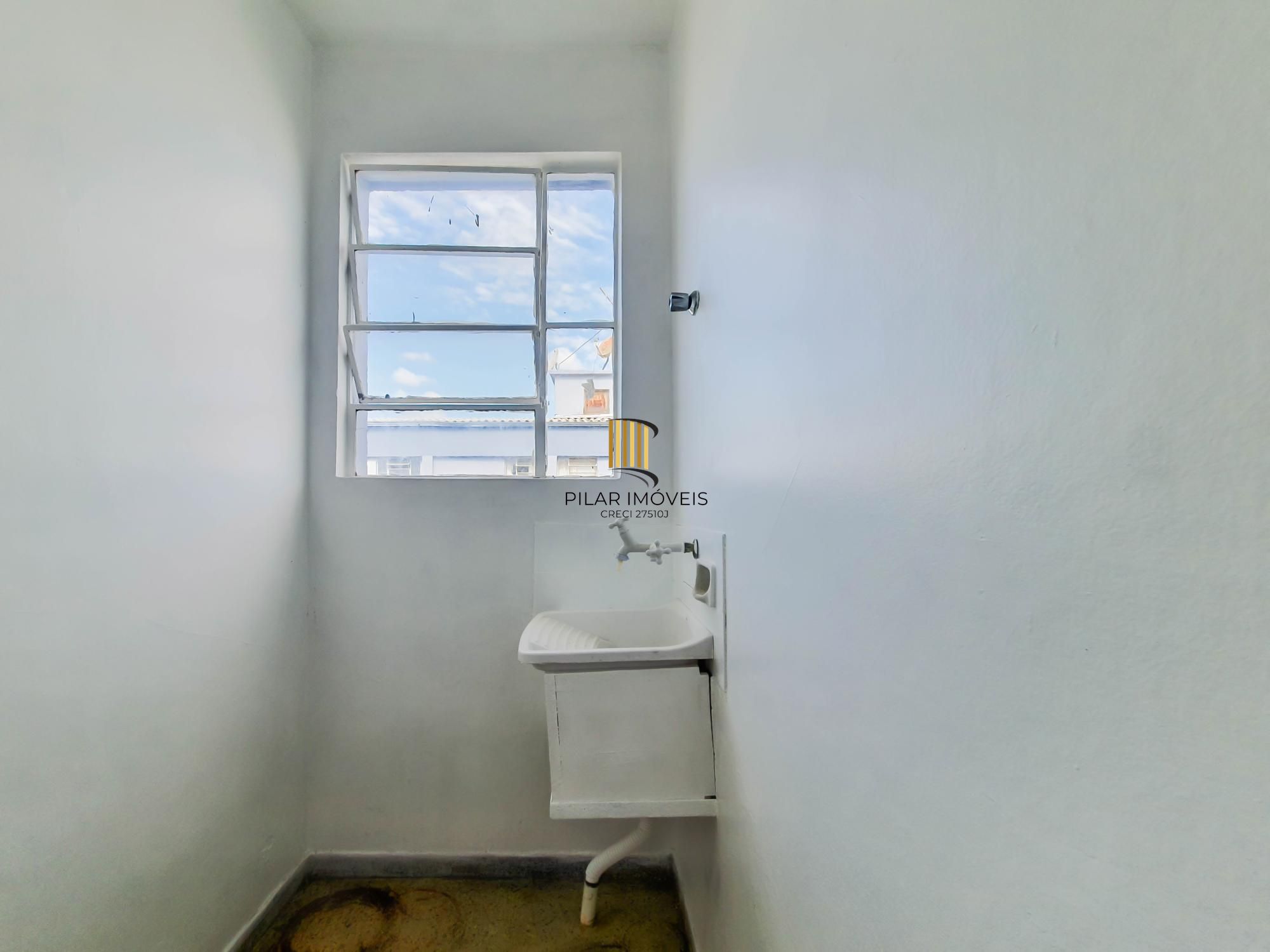 Apartamento 2 dormitórios no bairro Camaquã