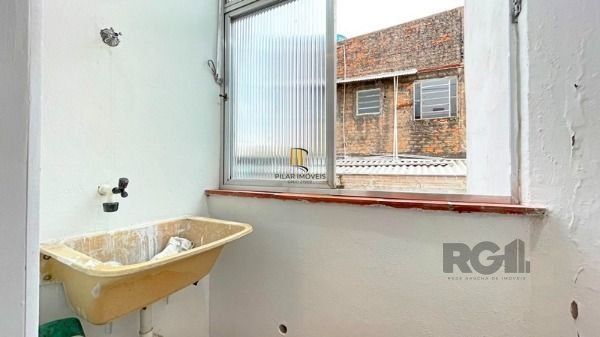 Apartamento em Porto Alegre, no bairro Camaquã, com 1 dormitório(s), e 1 banheiros, à venda.