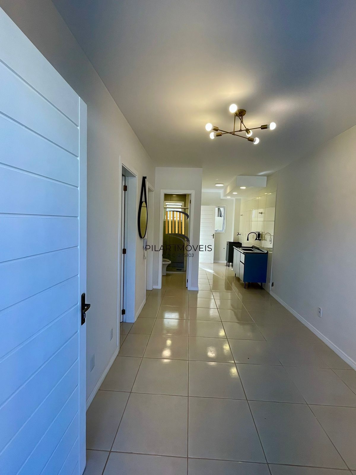 IMPECÁVEL - Casa toda reformada , com 2 dormitórios e 1 vaga - Pilar Imóveis