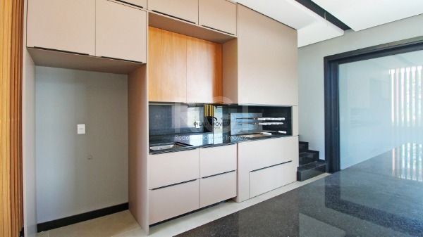 Casa Condominio para Venda - 300.29m², 4 dormitórios, sendo 4 suites, 2 vagas - Alphaville